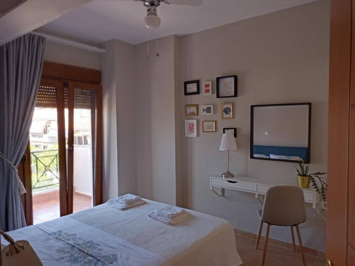 Navy Blue Apartment Nea Skioni Bagian luar foto