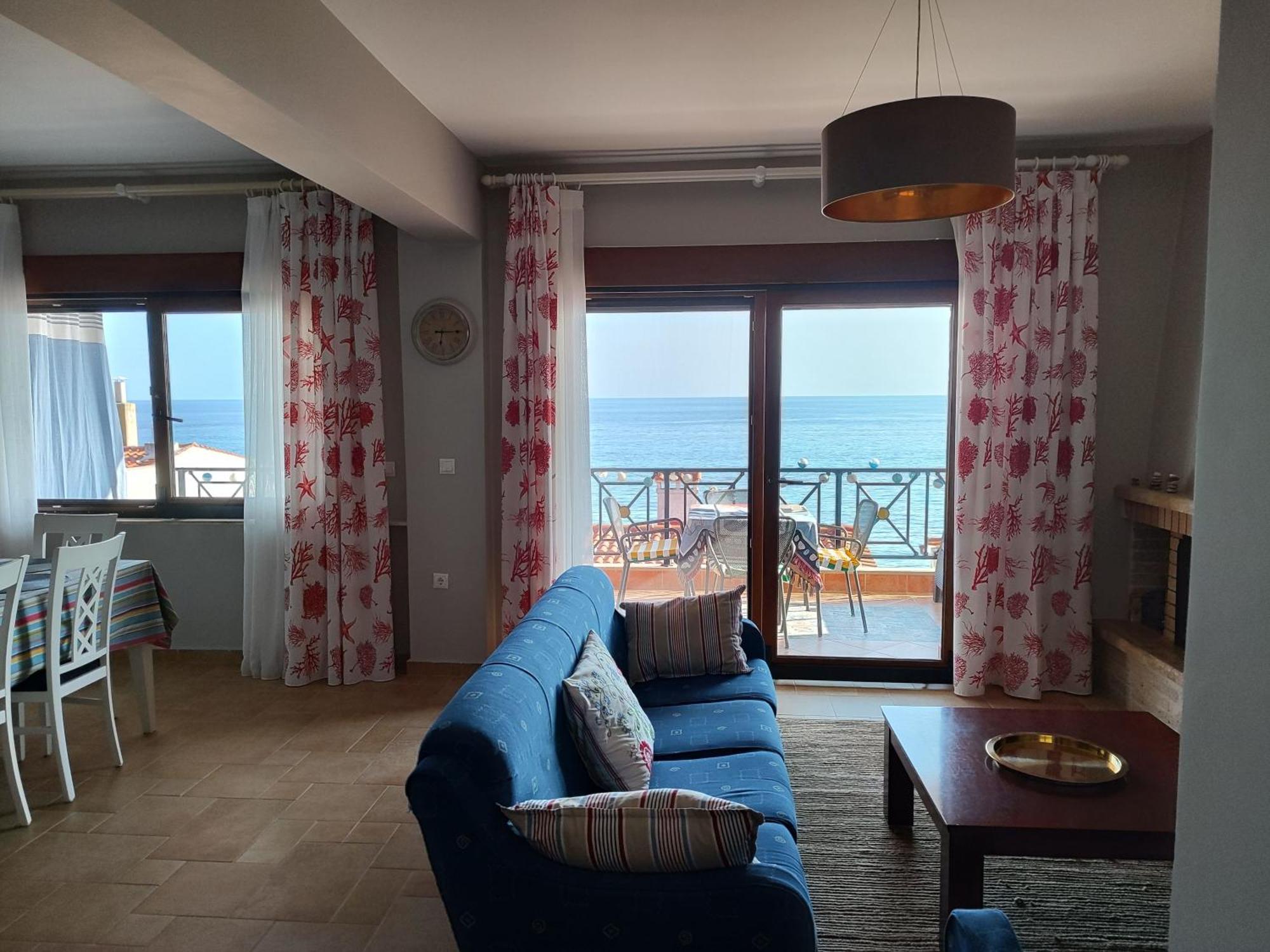Navy Blue Apartment Nea Skioni Bagian luar foto